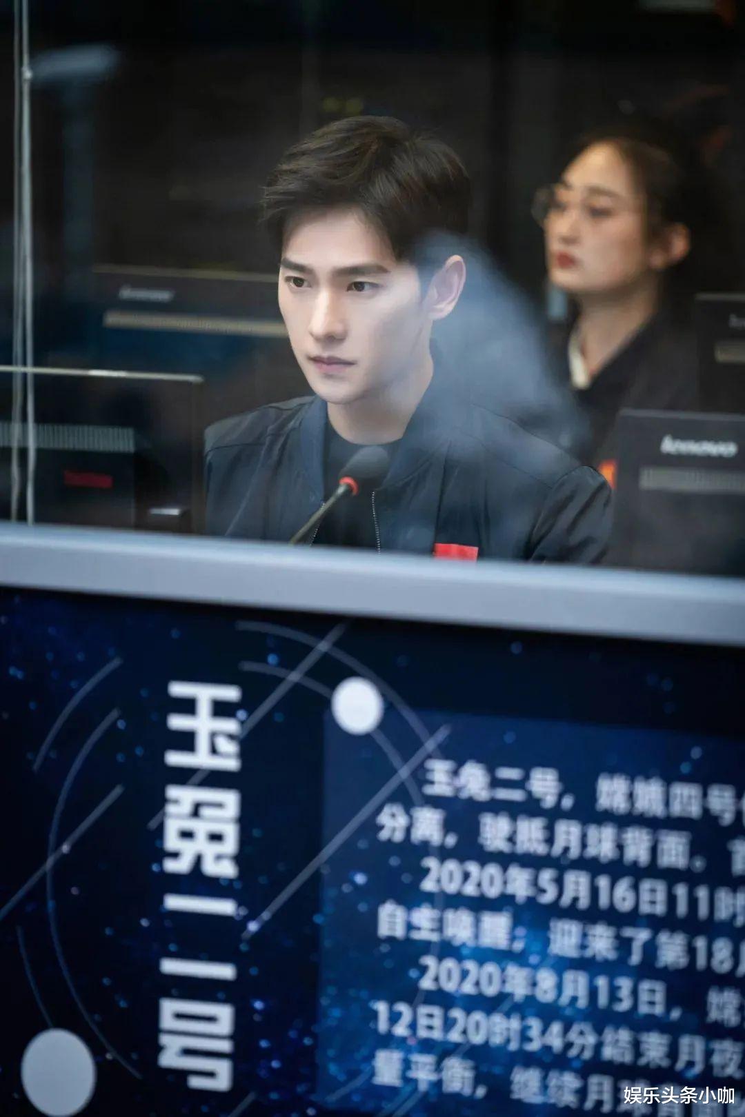 街拍|太配了！他俩在一起，全网支持！