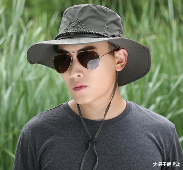 护肤 “老得慢”的男性，一般有6个特征，爱喝水排第3，一护肤上榜