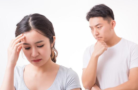 我是猴三|经不起考验的婚姻：妻子发现丈夫有二心，假装出差让闺蜜去接近他