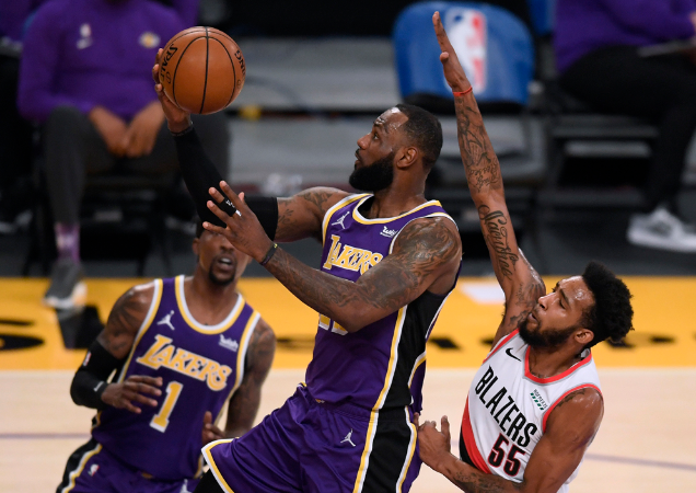 湖人队|湖人赢球了，施罗德的回归，却不是最主要的原因