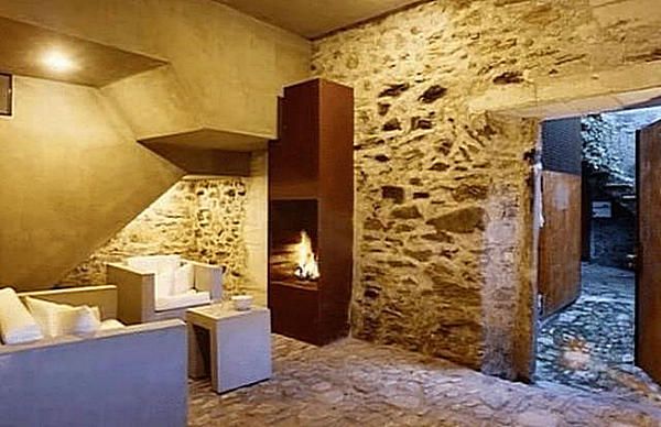 银河 为证明时间不存在，一女子独住洞穴130天，最终她的结局如何