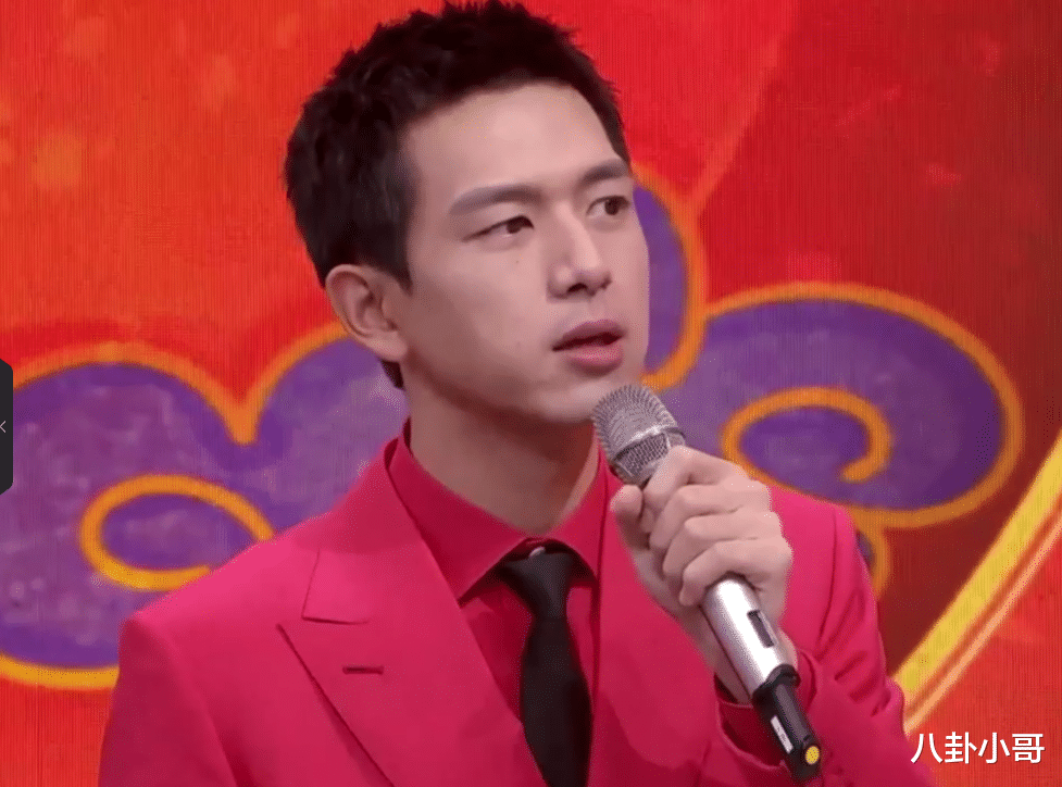 春晚|春晚幕后花絮曝光,李沁换发型不敢认,欧阳娜娜“肉包脸”抢镜