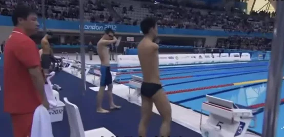 InsDaily|残奥会上被遗忘的“中国飞鱼”:没有双臂的他,游了世界第一!