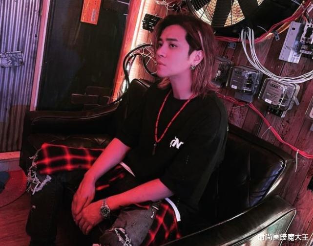 罗志祥|罗志祥复出后炫富，宠物狗有豪车代步，首秀被邀参加家乡跨年晚会