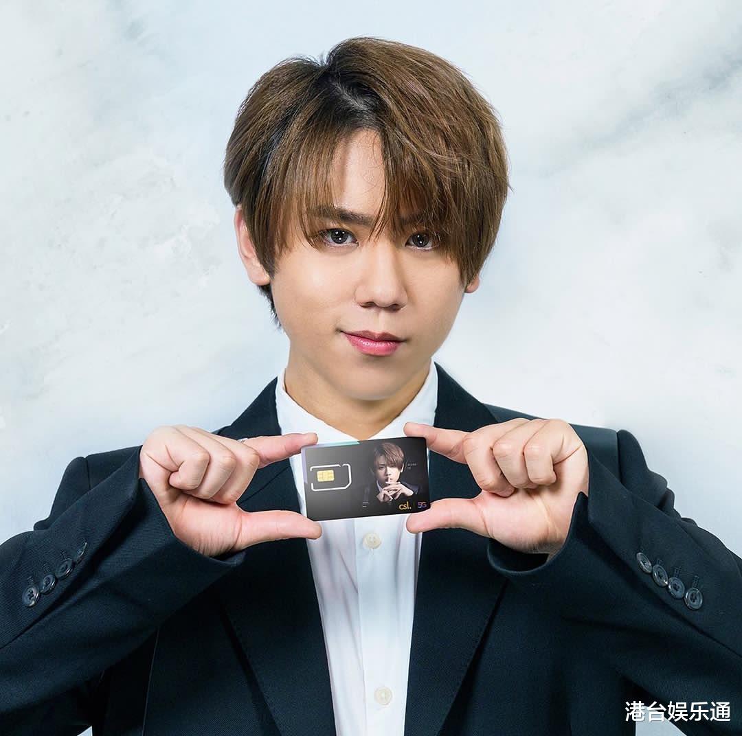 王一博|“香港蔡徐坤”冲出亚洲，获欧美娱乐杂志评为“国际突破之星”