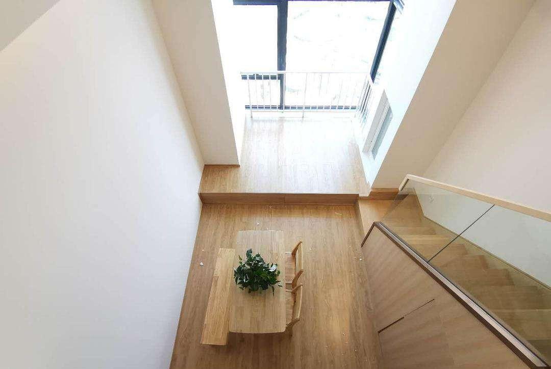 原来loft公寓铺地暖,只装这一层就行!很多人却傻傻多花了钱