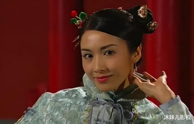 黎姿|张柏芝与大9岁黎姿同框养眼, 恋上富商幼子生父成迷, 后者嫁残疾富豪成人生赢家