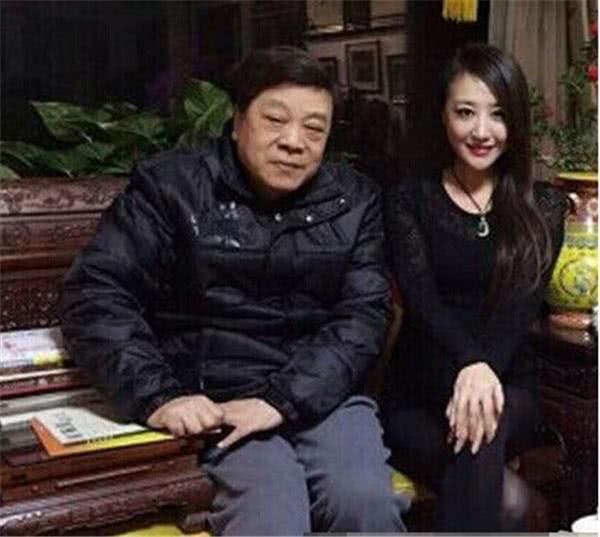 赵忠祥|赵忠祥10亿遗产分配曝光，儿子一分没有，而是全给了他的心肝宝贝