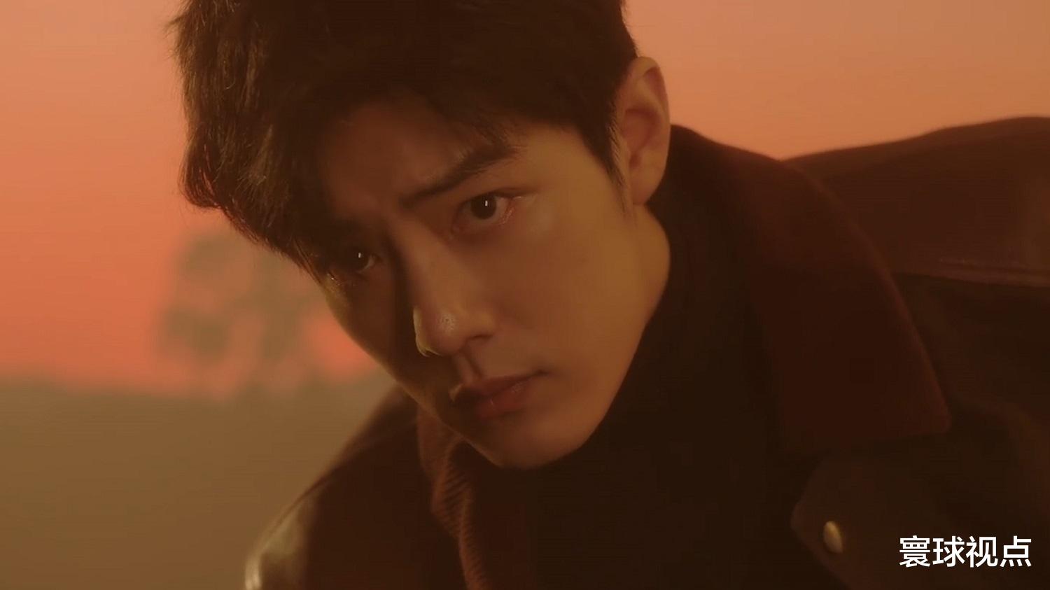 肖战|肖战《ELLE》杂志最新专访内容释出：他被观看，也在观看着我们