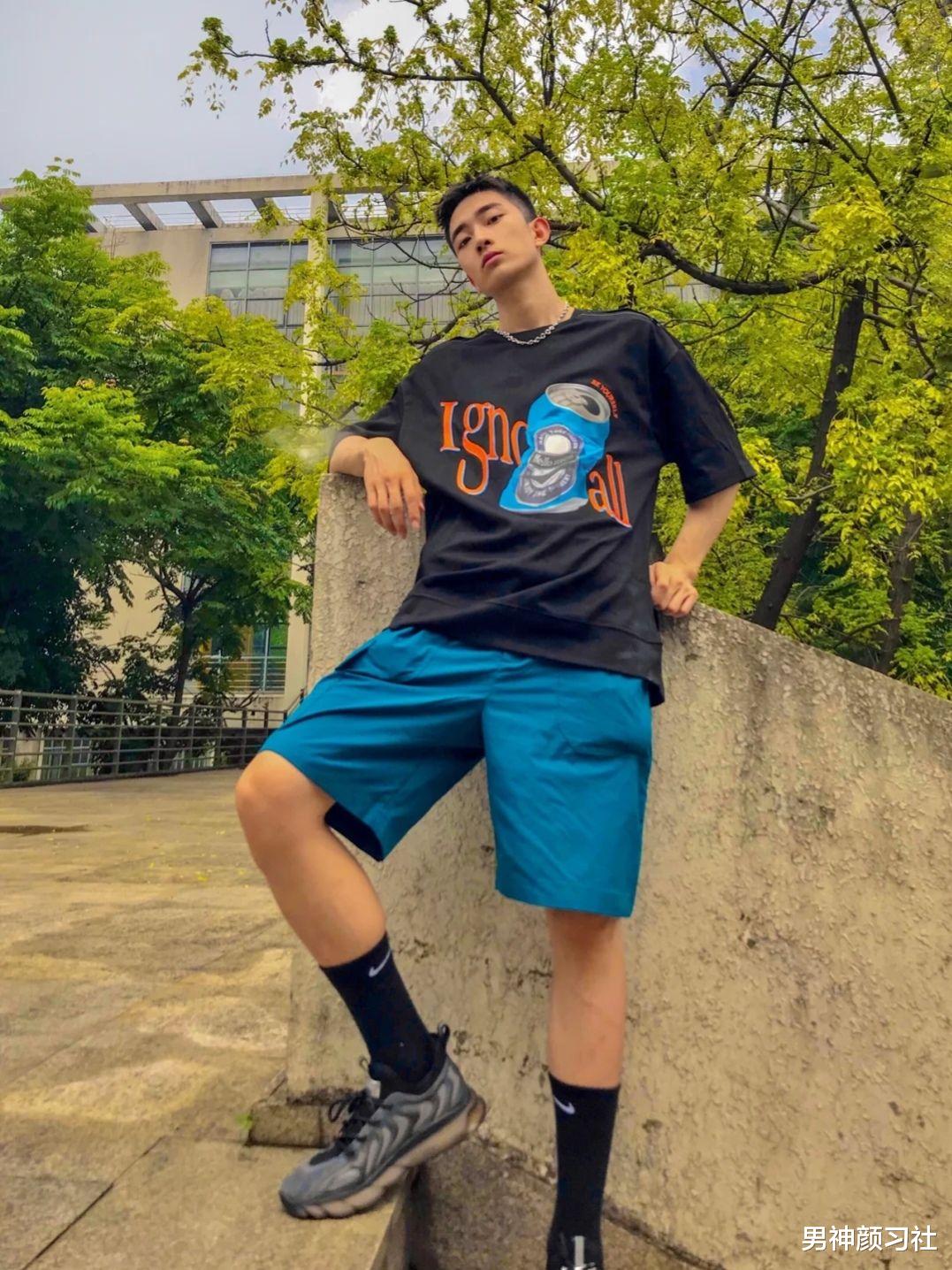 男神颜习社|男生黑色T恤搭配讲堂：为什么人家穿是精致，你穿却是精致穷？