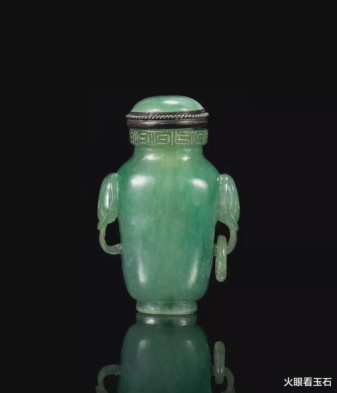 福耳|村民挖出价值6000万的翡翠鼻烟壶，差点换一台拖拉机