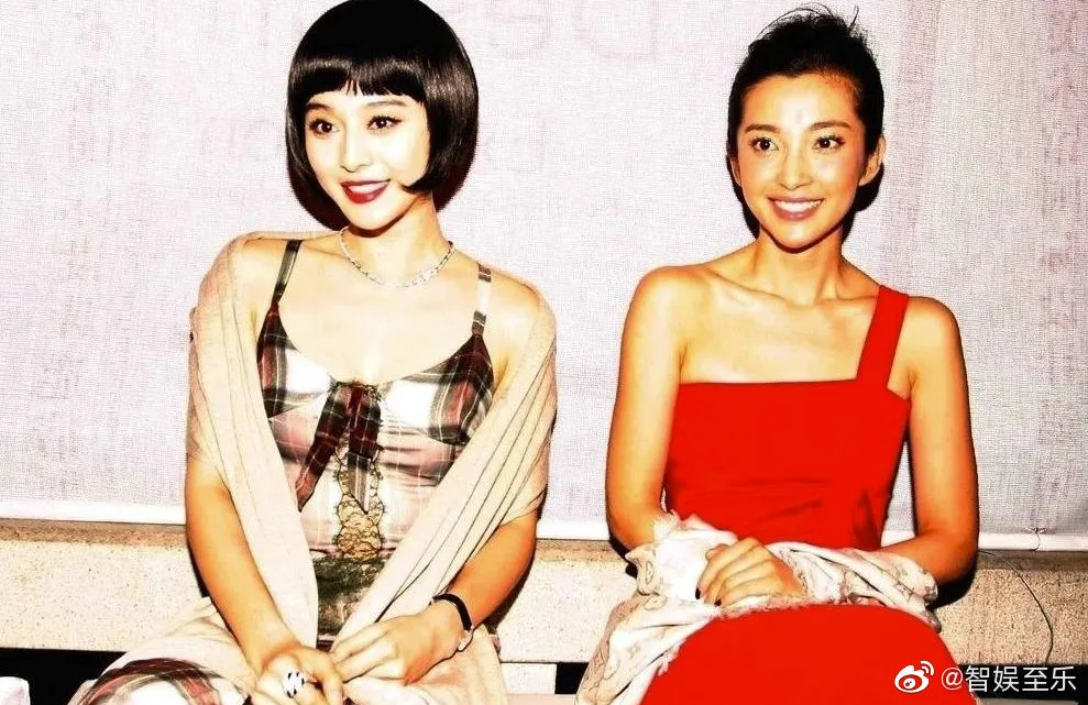 明星大侦探|李晨竟被曝跟范冰冰的死对头一起了？！