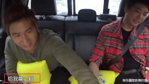 张嘉益|爱吃槟榔的三位明星：张嘉译戒了，汪涵还在吃，最后一位植牙24颗