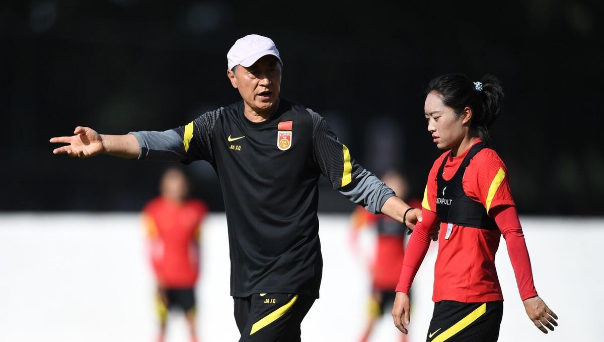 奶球妈咪聊|沪媒透露女足新帅人选,只不过是临时的,球迷:贾秀全到底下课没