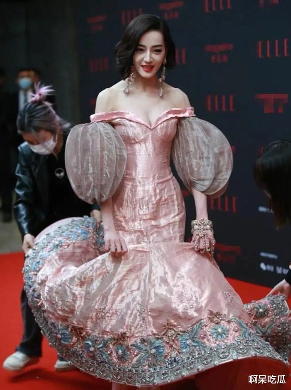 徐冬冬|女明星红毯有多拼？热巴举步维艰，娜扎一晚三套礼服