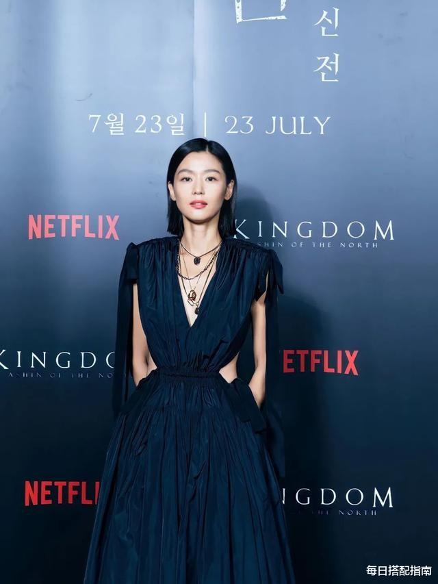 短发 剪短发容易翻车?推荐试试这3款短发,减龄气质还不挑人