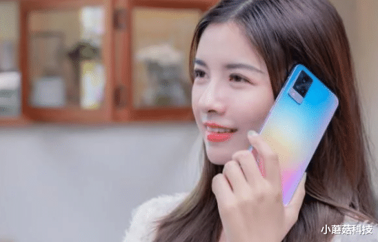 |2021年底最后一波沖刺！3000價位好口碑手機，看有你在用嗎？