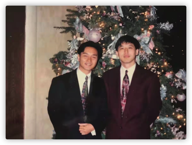 知否知否应是绿肥红瘦|59岁梁朝伟罕晒近照，在上海豪宅过平安夜状态佳，身边不见刘嘉玲