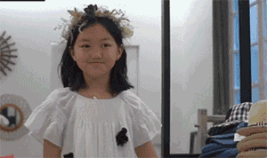 章子怡|罕见！王菲女儿跟章子怡女儿首同框：我看到了教育最扎心的真相......