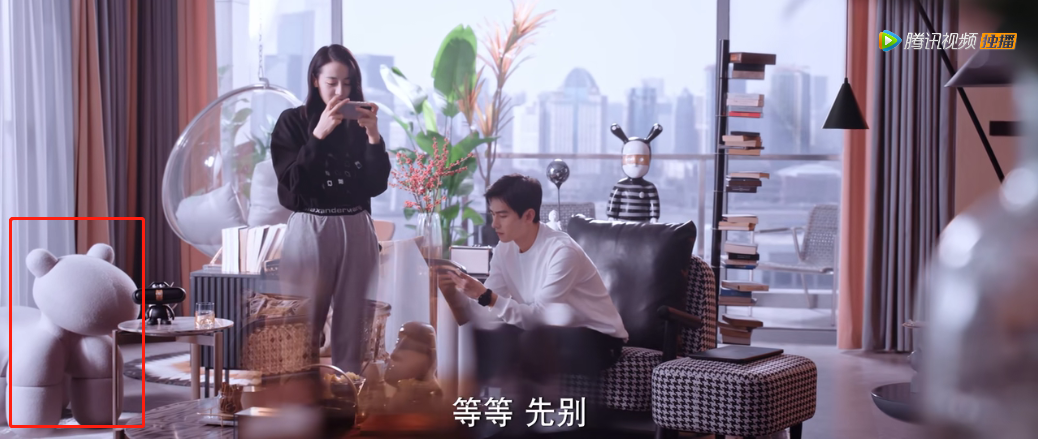 迪丽热巴|迪丽热巴新剧“半个亿”大平层太壕！400㎡陈列100万家具拉满！