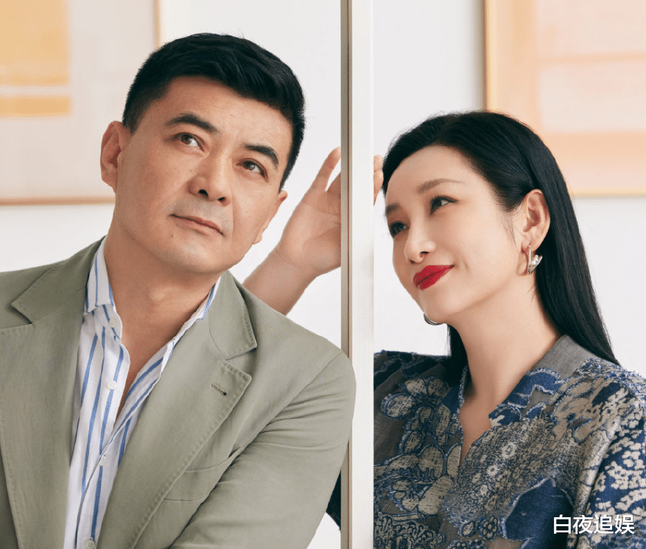 妻子5|《妻子5》公开晒海报,所有妻子都是夫妻合影,唯独她的风格不同