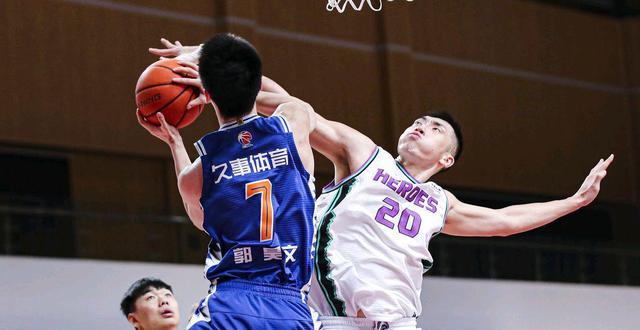 宫鲁鸣|山东战上海阵容确定！小高继续缺战 15+悍将回归 宫鲁鸣好牌遇王炸