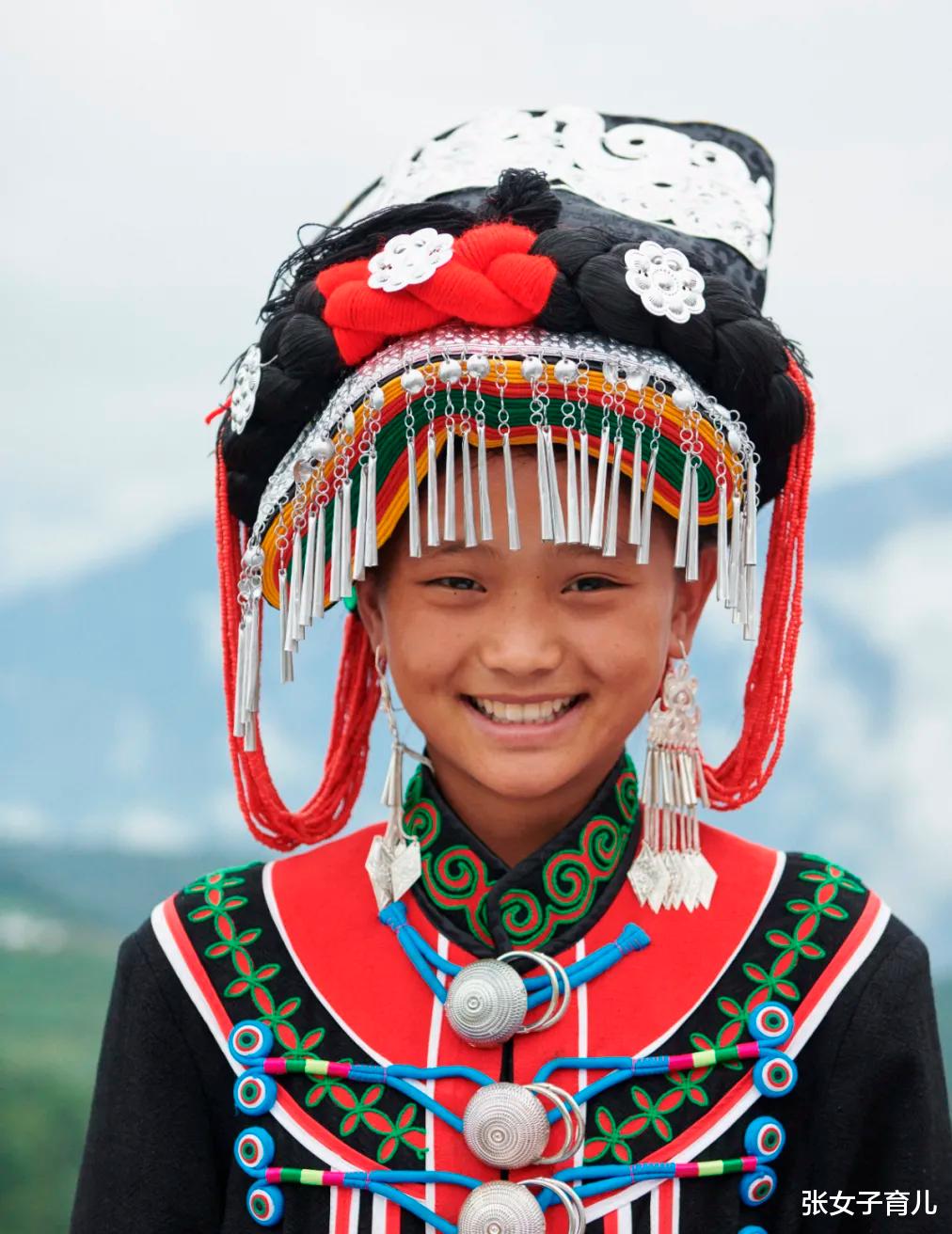 张女子育儿|好羡慕大凉山的“妞妞”们，能够遇到吉布小龙这样的老师