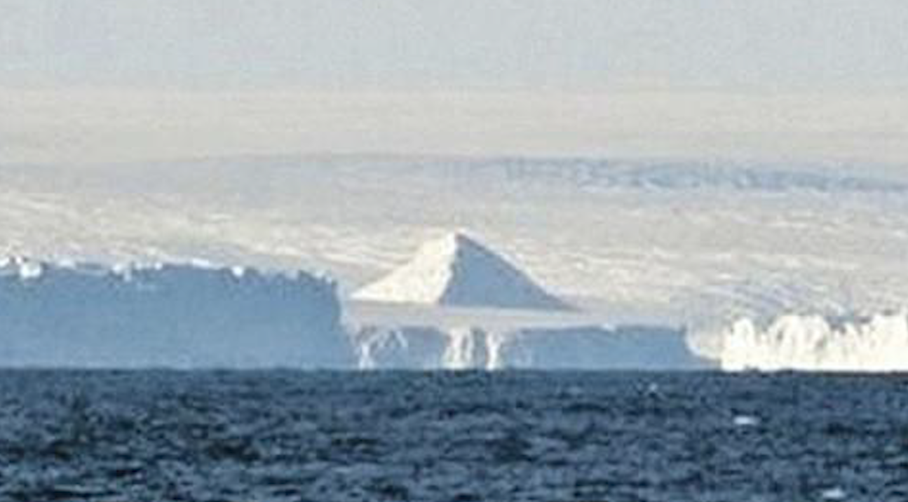 金字塔 南极发现三座“金字塔”，远古人类曾在此居住，拥有发达文明？