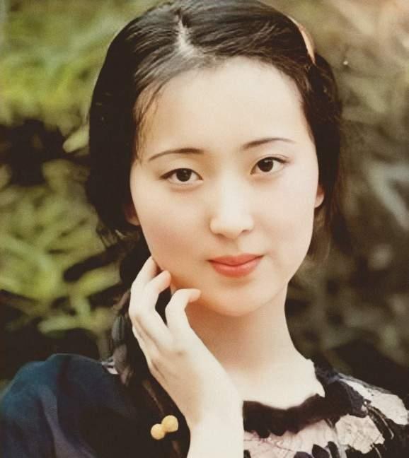 陈晓旭|陈晓旭：19岁演黛玉爆红，42岁去世，二婚丈夫如今生活幸福