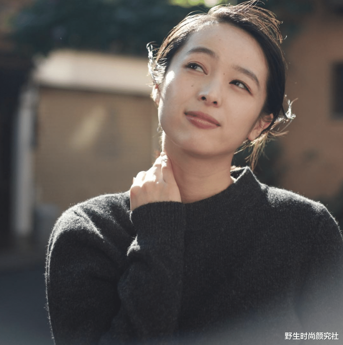 李嘉欣|有法令纹和龅牙的缺点，怎么还能演女主角？