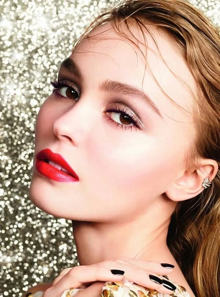 沈月|袁咏仪儿子神颜曝光！网友疯狂被圈粉：弟弟快出道吧！