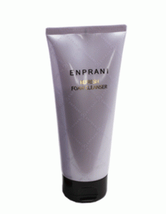 洗面奶 脸部美白用什么洗面奶好 中年适用的紧致美白洗面奶推荐