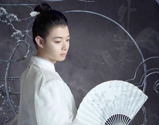 马伊琍|官宣恋情还是前任回踩？陈露晒和霍尊的亲密合照，霍尊却一直沉默