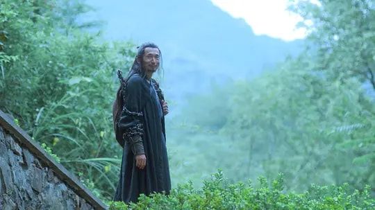 武侠|张若昀新剧播放破22亿,被原著迷万般吐槽,为何仍能霸占收视榜