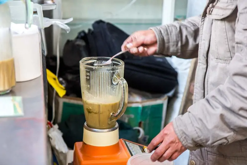 久见菌菌|将青蛙榨成汁喝掉?秘鲁经典热卖饮品,真的有强身壮阳的功效吗?