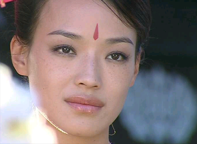 小龙女|明明颜值不够，却偏要演走路上都会被夸的大美人，看到谁你满脸问号？