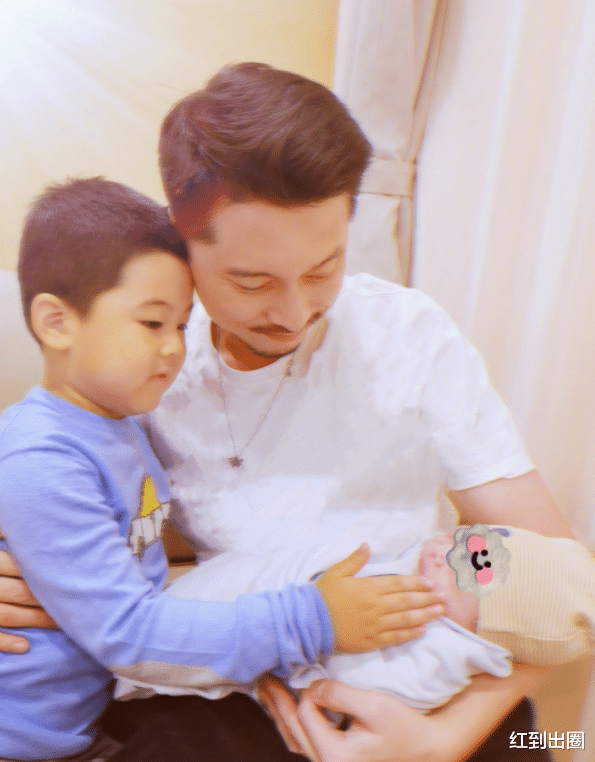 罗志祥|女星李小萌2胎顺利生产！儿子正面照首曝光，7斤多白白胖胖超可爱