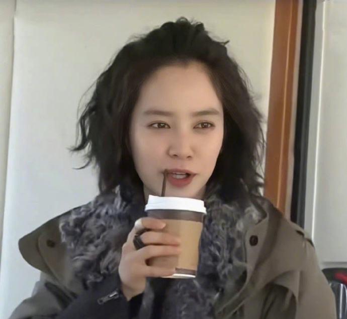 雄狮少年|宋智孝造型继续挨批，《RM》成员狂赞好看，疑帮忙解围