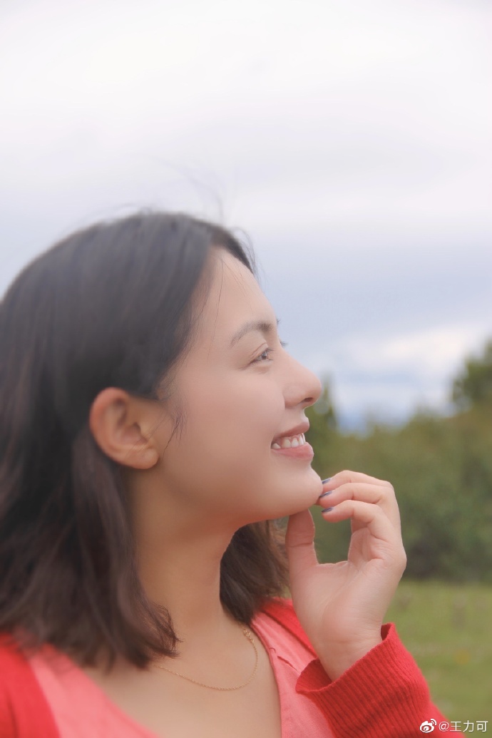 李一桐|她比李一桐还惨！演过38个女一号，却只混了个脸熟