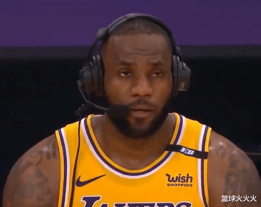 斯蒂芬·库里|惜败3分!库里神情失落,全队上前鼓励,老詹送拥抱+回应格林伤人