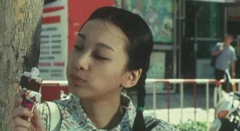 穆婷婷|亲生父亲为继母要告她，辛苦拍戏三年全未播，无奈现已隐退