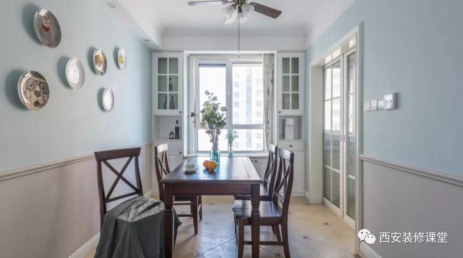 餐厅靠窗户,当然不能浪费