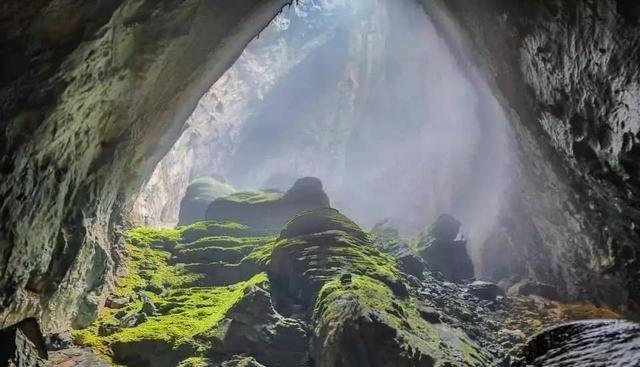 科学家 地球“空心论”是真是假？真的存在“第二世界”？一起来看一下