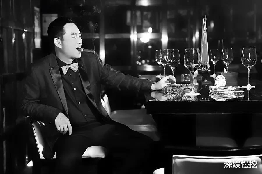 张嘉益|身价超百亿？偏爱与张嘉益合作，拍戏仅仅只是因为喜欢表演？