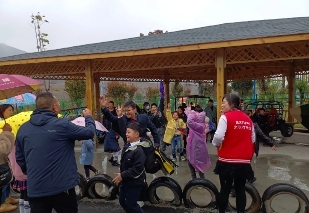 星耀见闻 卢氏旅游春意浓,人气旺