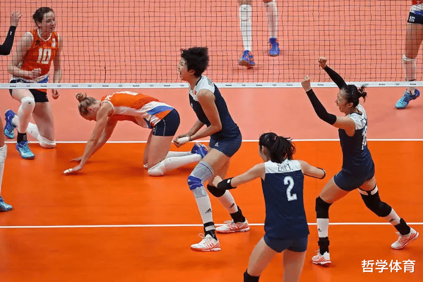 荷兰女排|中国女排今晚精锐尽出！对阵荷兰队不会留力，双方之间有1个故事