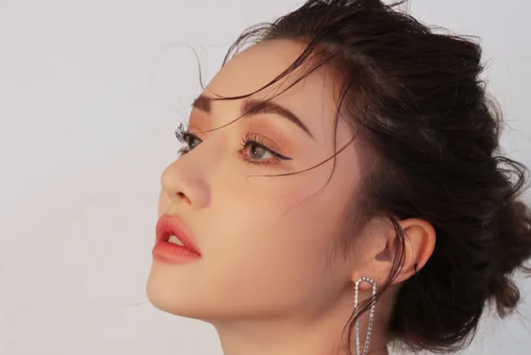 史迎军眼整形|史迎军眼整形 | 全切双眼皮效果好不好?那种方法更值得选择?