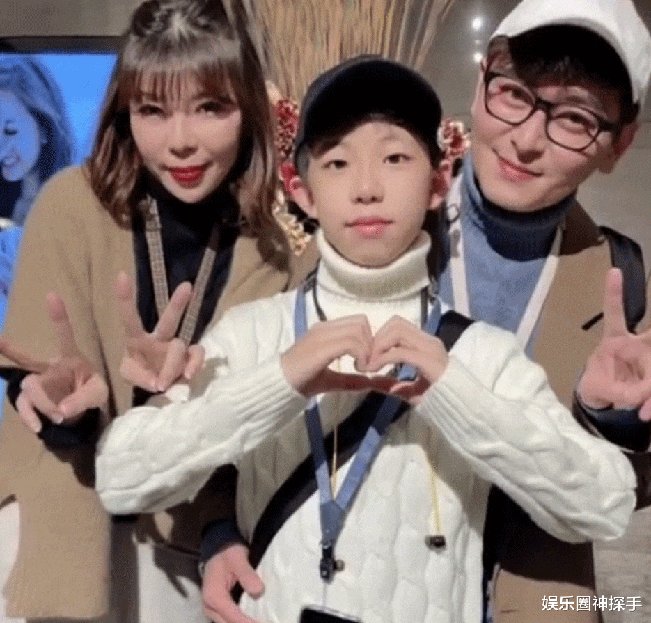 许魏洲|陈冠霖儿子长大了，13岁成单眼皮帅哥，不输“最帅”马文才