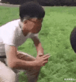 铭洋说育儿|神回复:国家规定,超40°就可以停工,工资照发,评论区的是你老板吗?