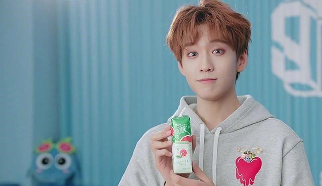 蒙牛乳业 国产奶“PK”,蒙牛还能和伊利“平起平坐”吗?有人多卖100亿